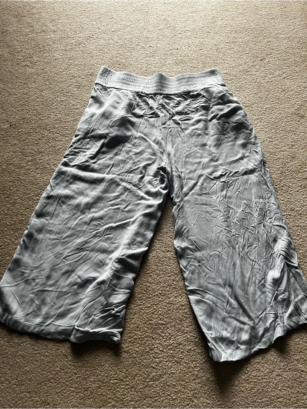 Capris - Picture 2 of 4